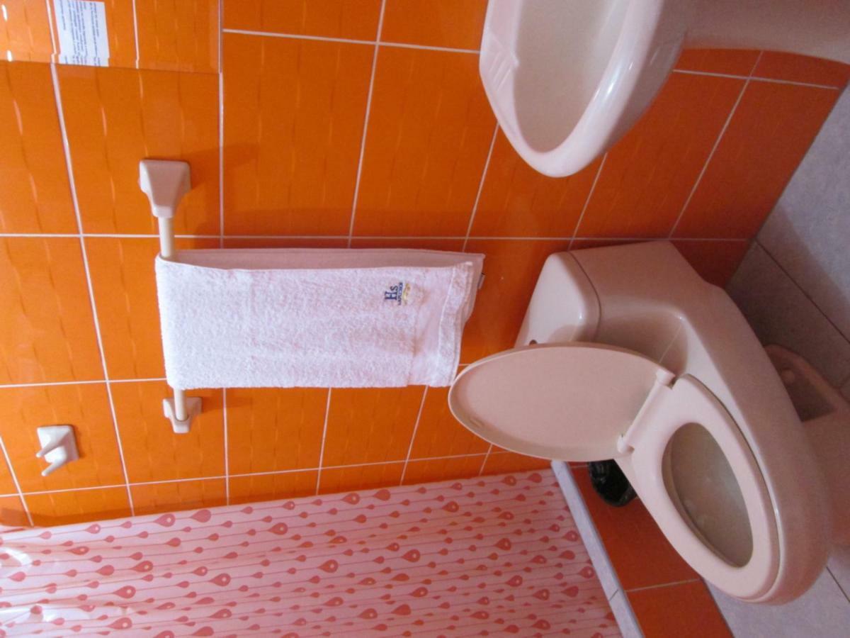 Hostal Caprichos Хуачо Екстериор снимка
